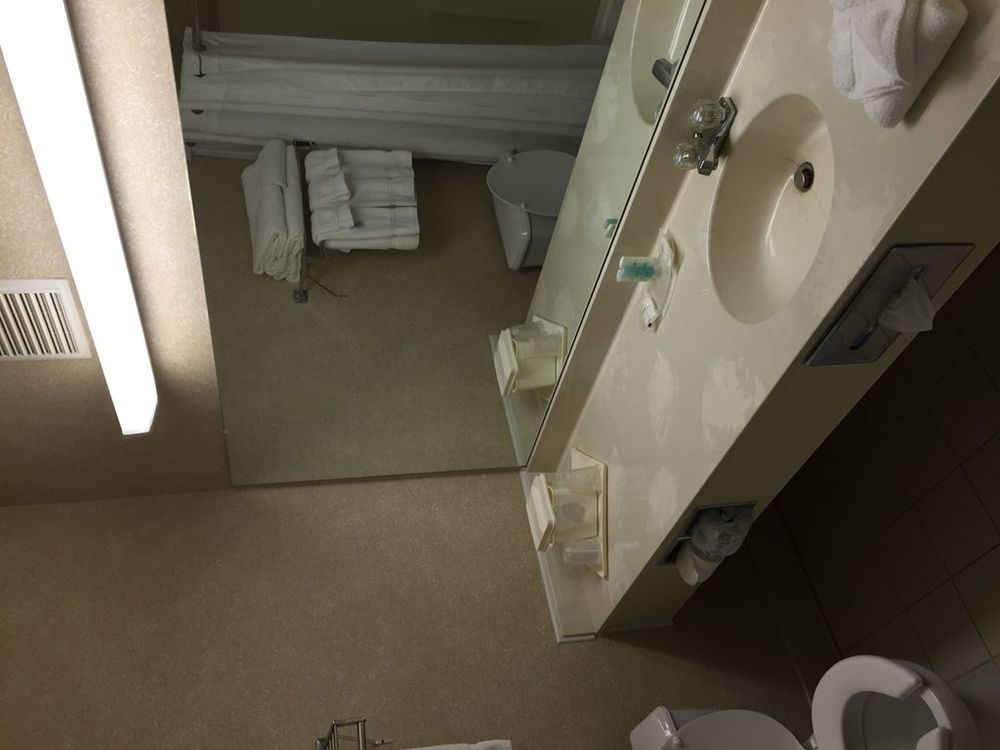 Best Western Hilliard Inn & Suites Номер фото